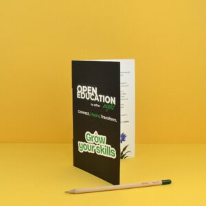Carte prestige avec crayons graines